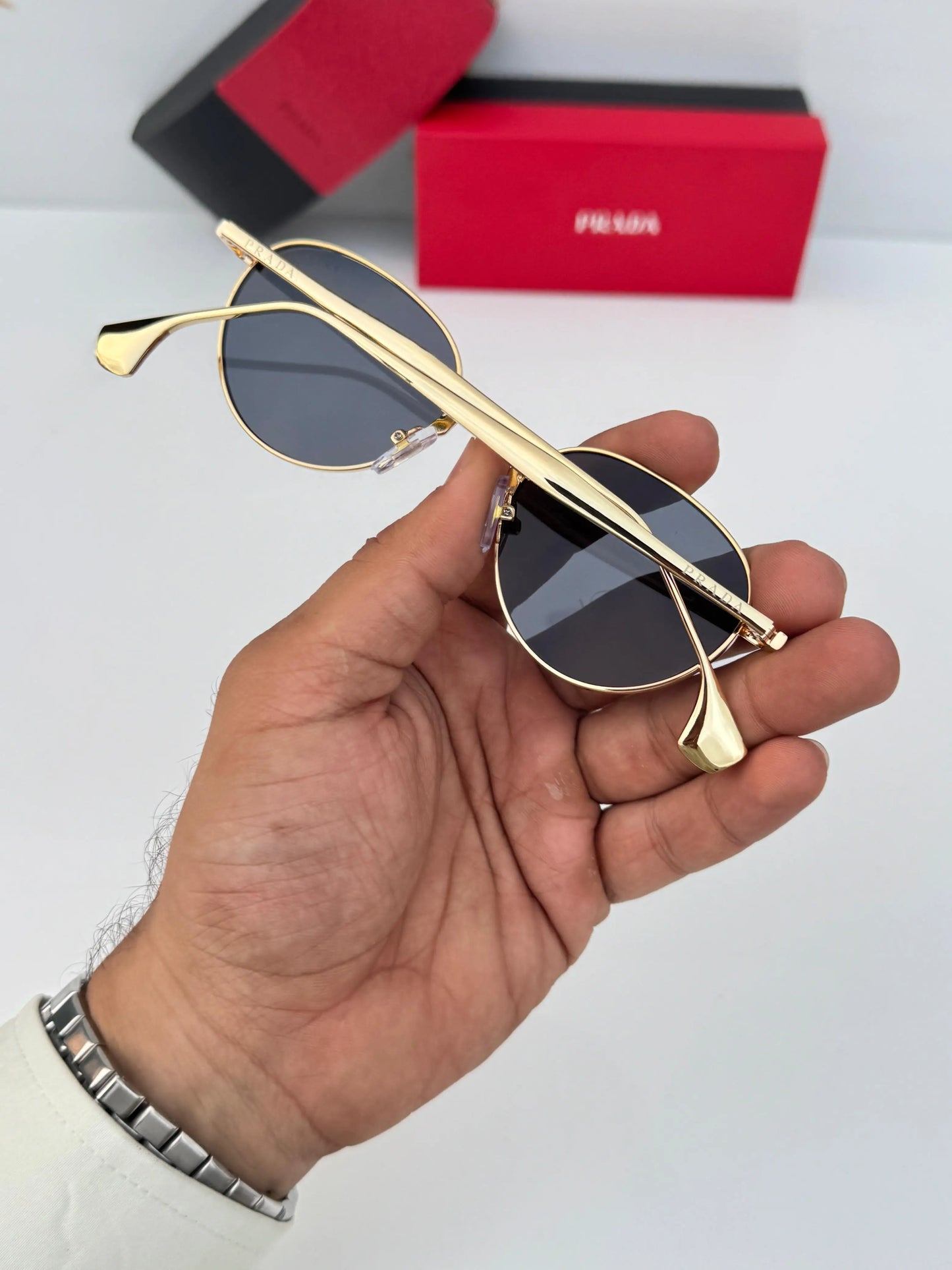 Prada_1396_gold_black