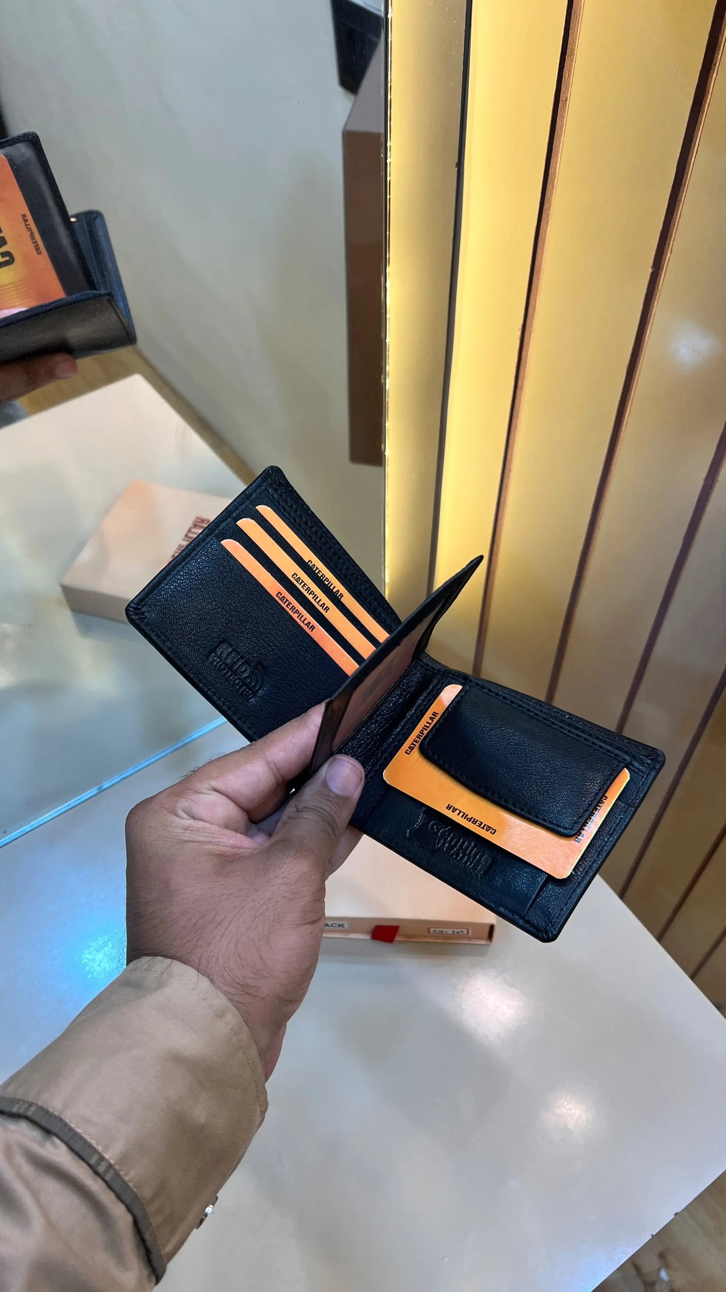 CATERPILLAR PREMIUM QUALITY WALLETS CT-101