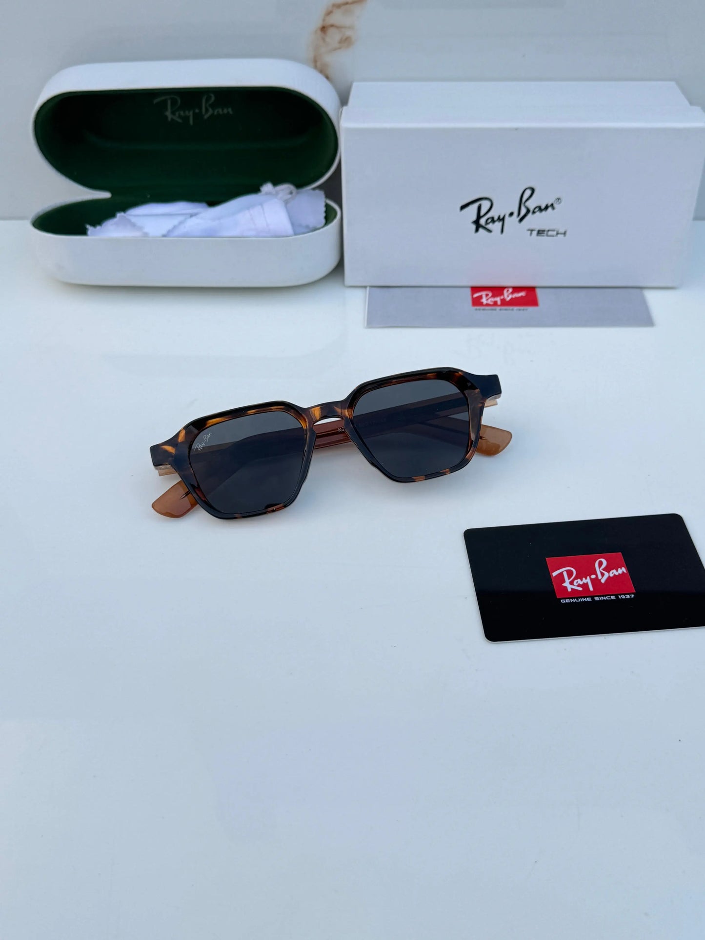 Rayban_1115_tiger_black