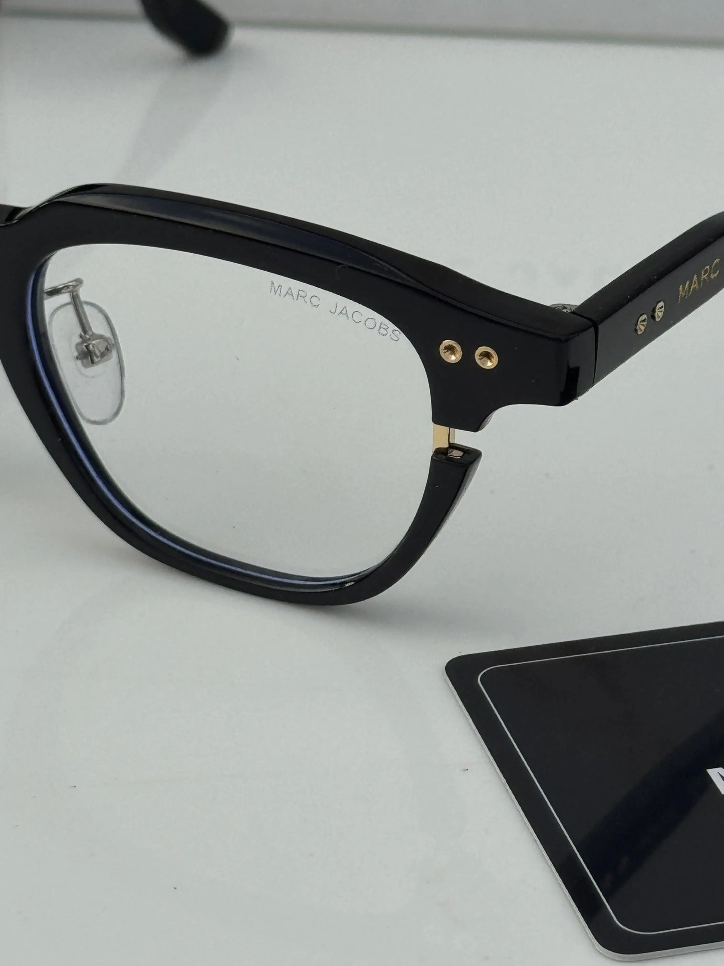 Marc_jacobs_1131_black_plano