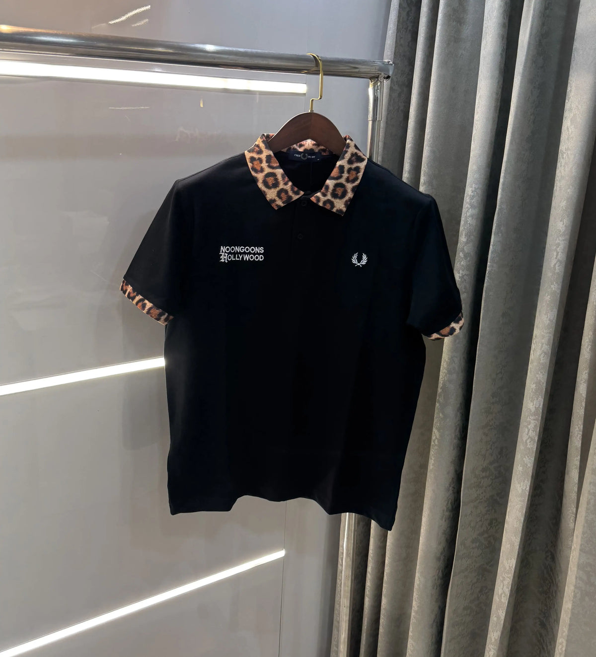 Fredperr y Black Embroidery Logo Premium Polo T-Shirt