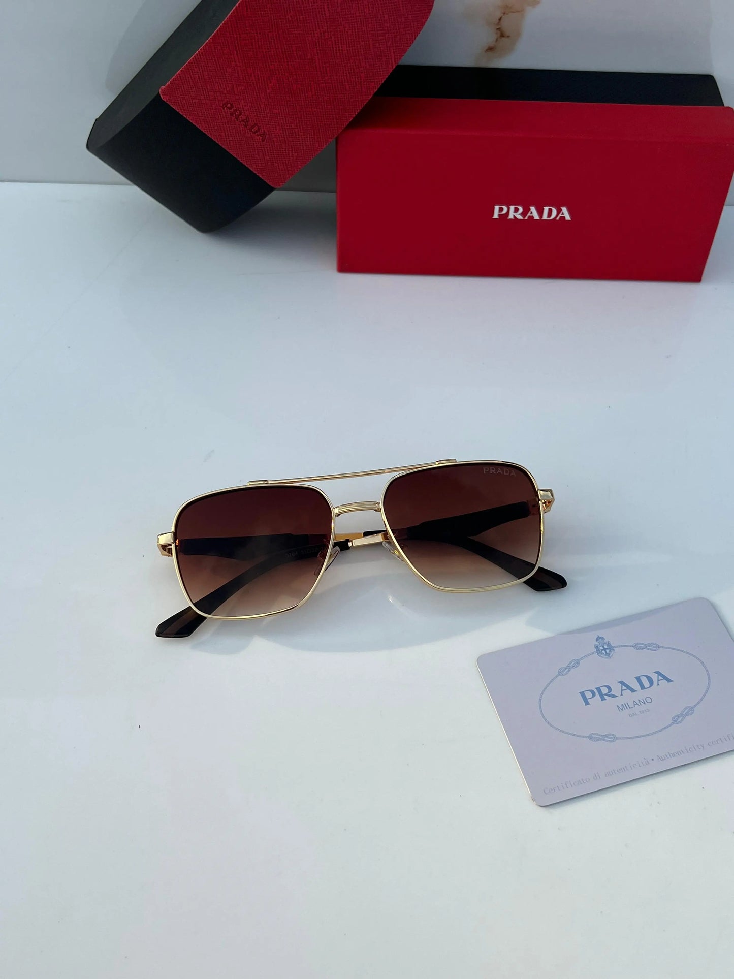 Prada_3764_gold_brown