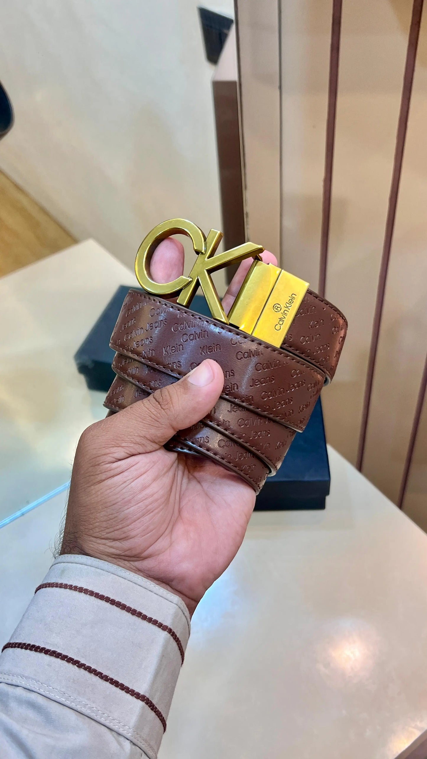 CK CALVIN KLEIN PREMIUM QUALITY EMBOSSED REVERSEABLE WITH OG BOX CK-511