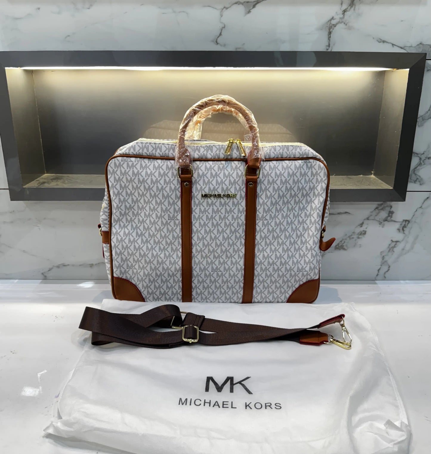 Michael Kor s Monogram Luxury Laptop+Travel Bag Beige Brown Mk418