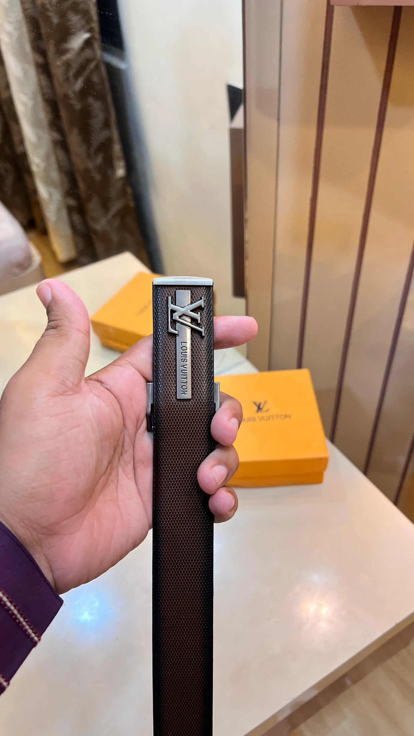 LOUIS VUITTON PREMIUM QUALITY IMP BELT WITH OG BOX