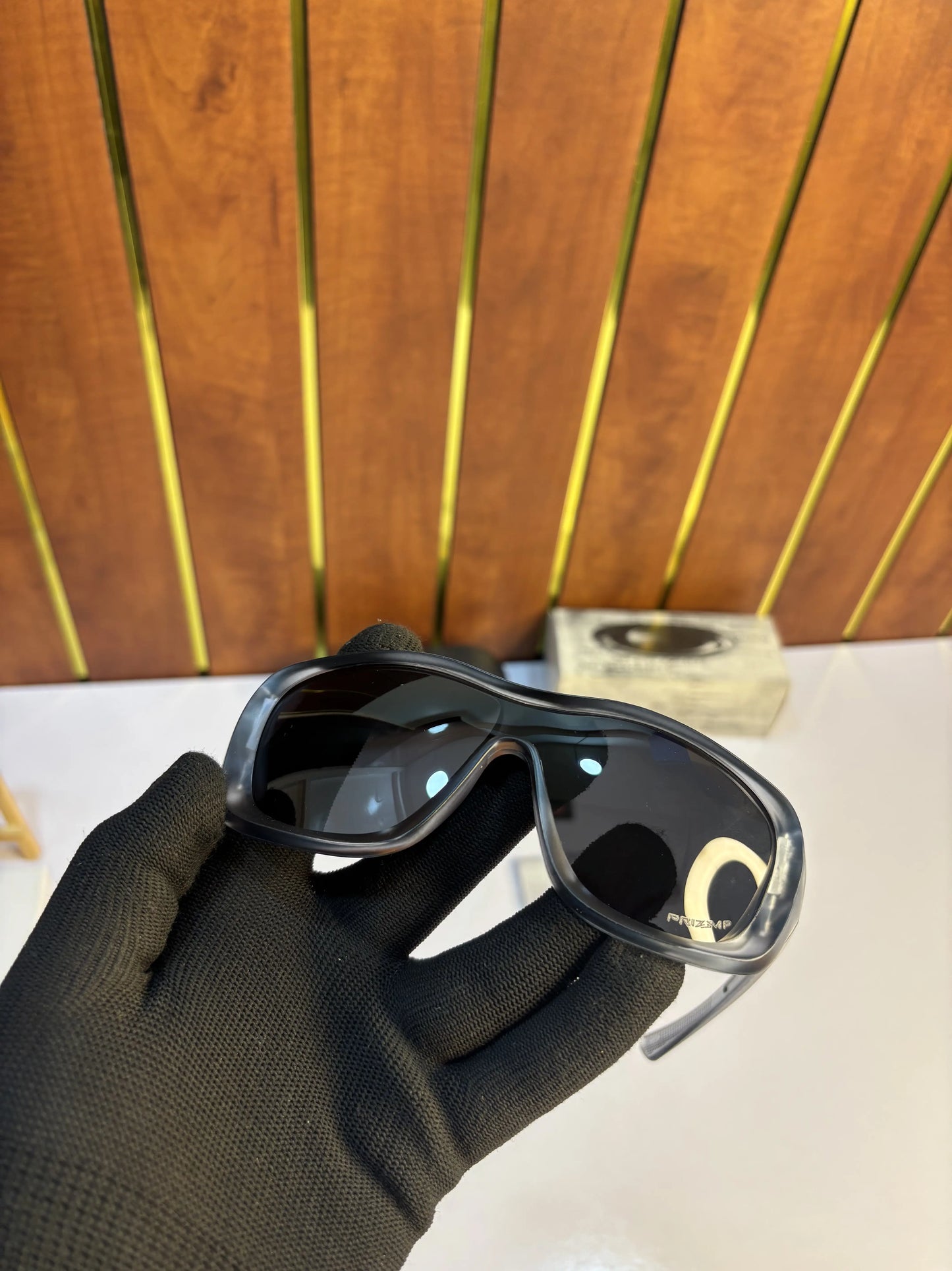 Oakley 9493 Blue