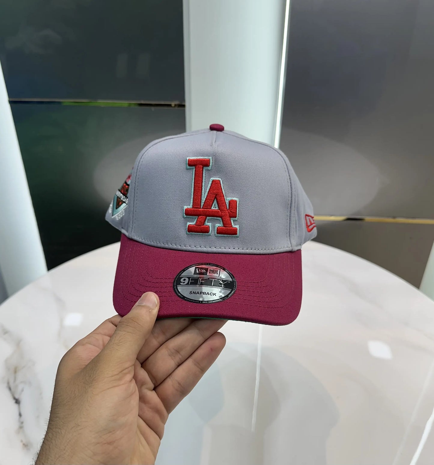 LA Grey Wine Premium Imported Cap la6543