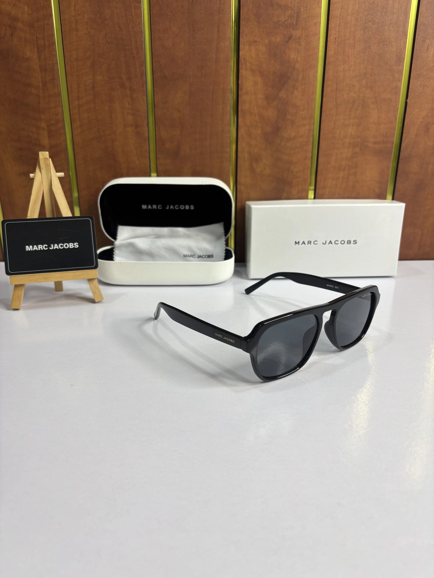 Marc Jacob 603 Black