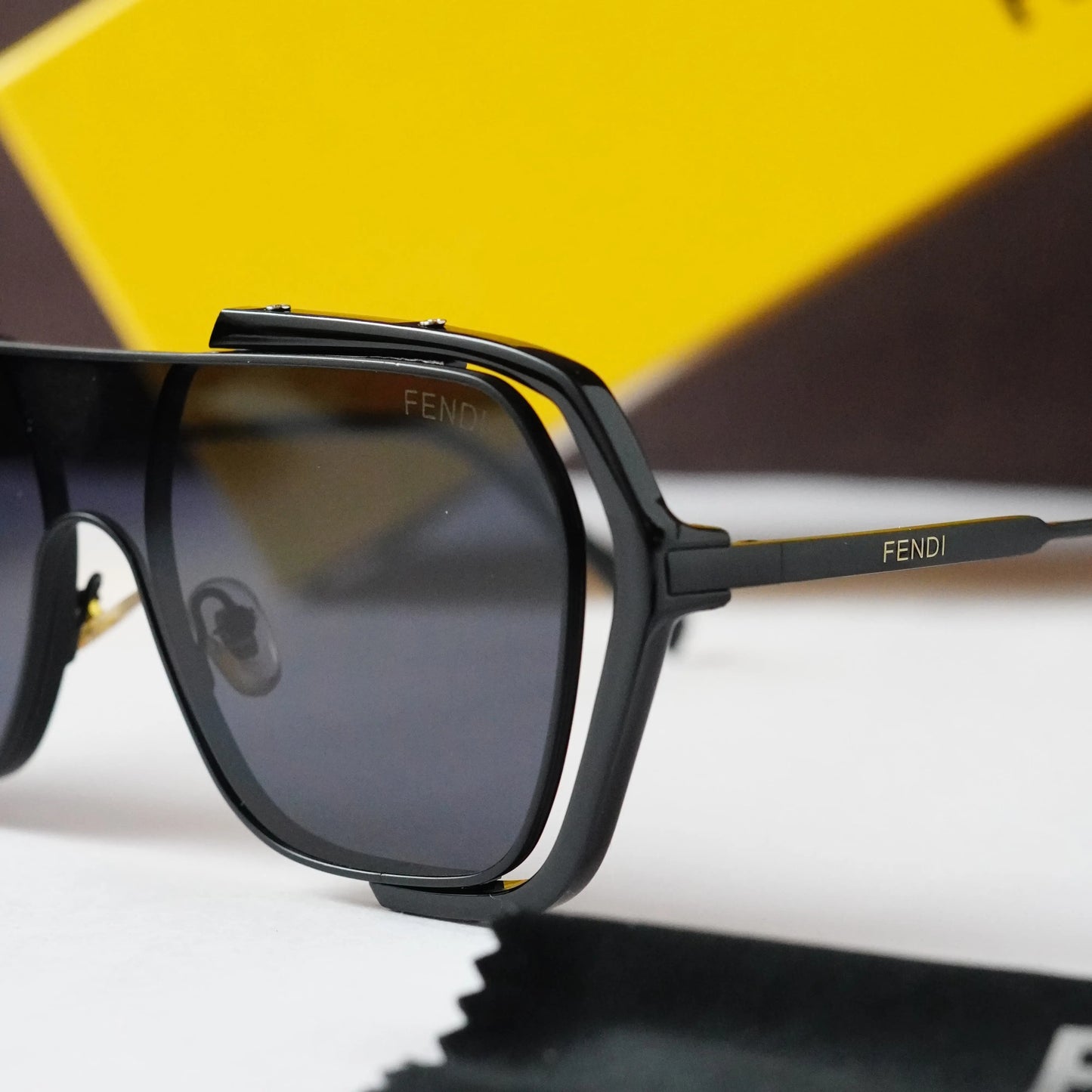 Fendi 129 full black