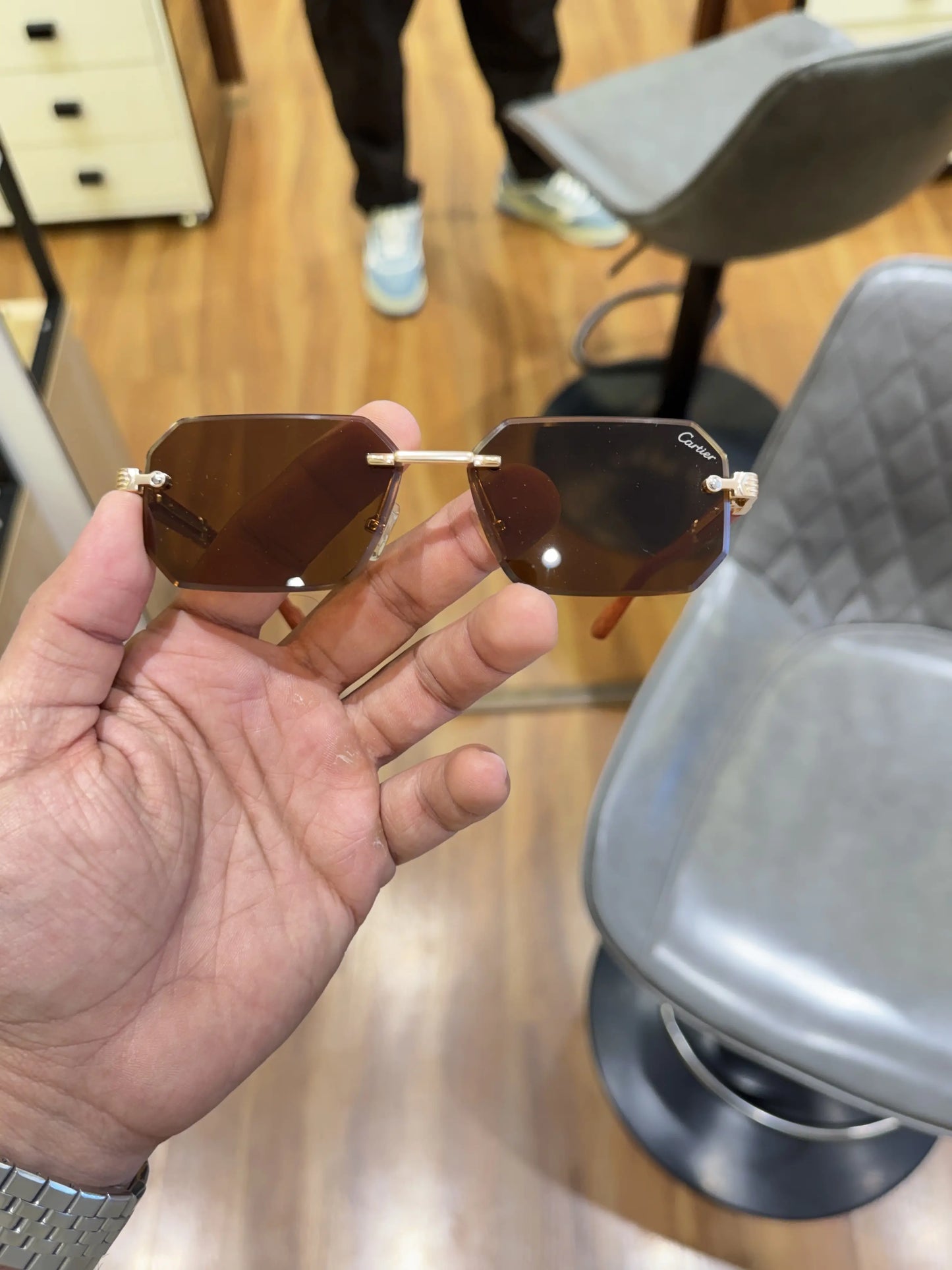 Cartier_9807_gold_brown