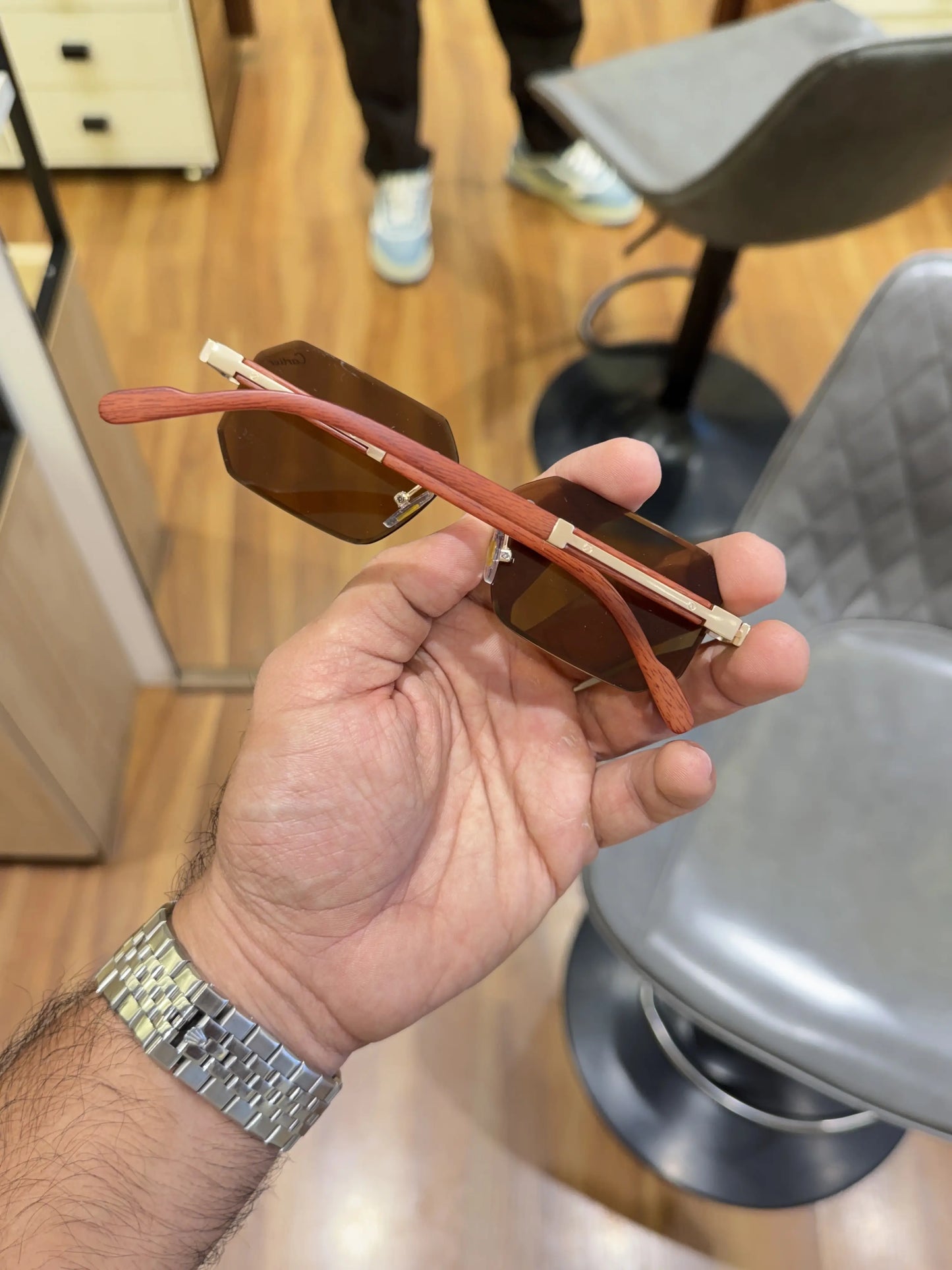 Cartier_9807_gold_brown
