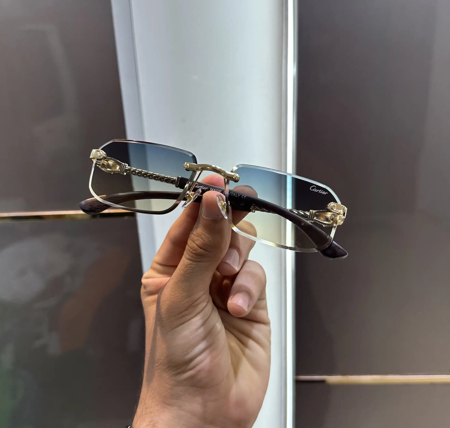 Cartie r Gold Multi Premium Shades 007