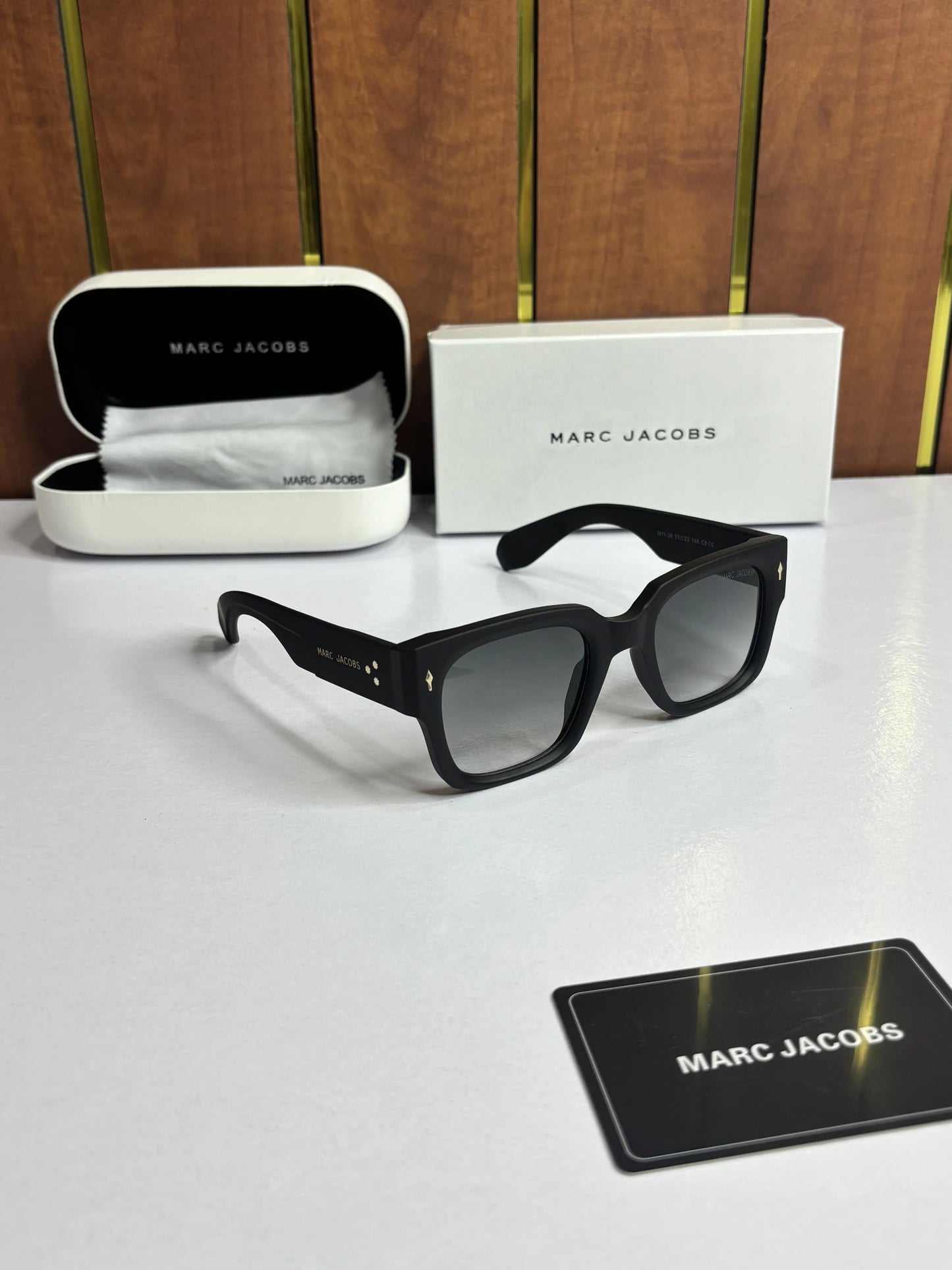 Marc Jacob 1126 Black