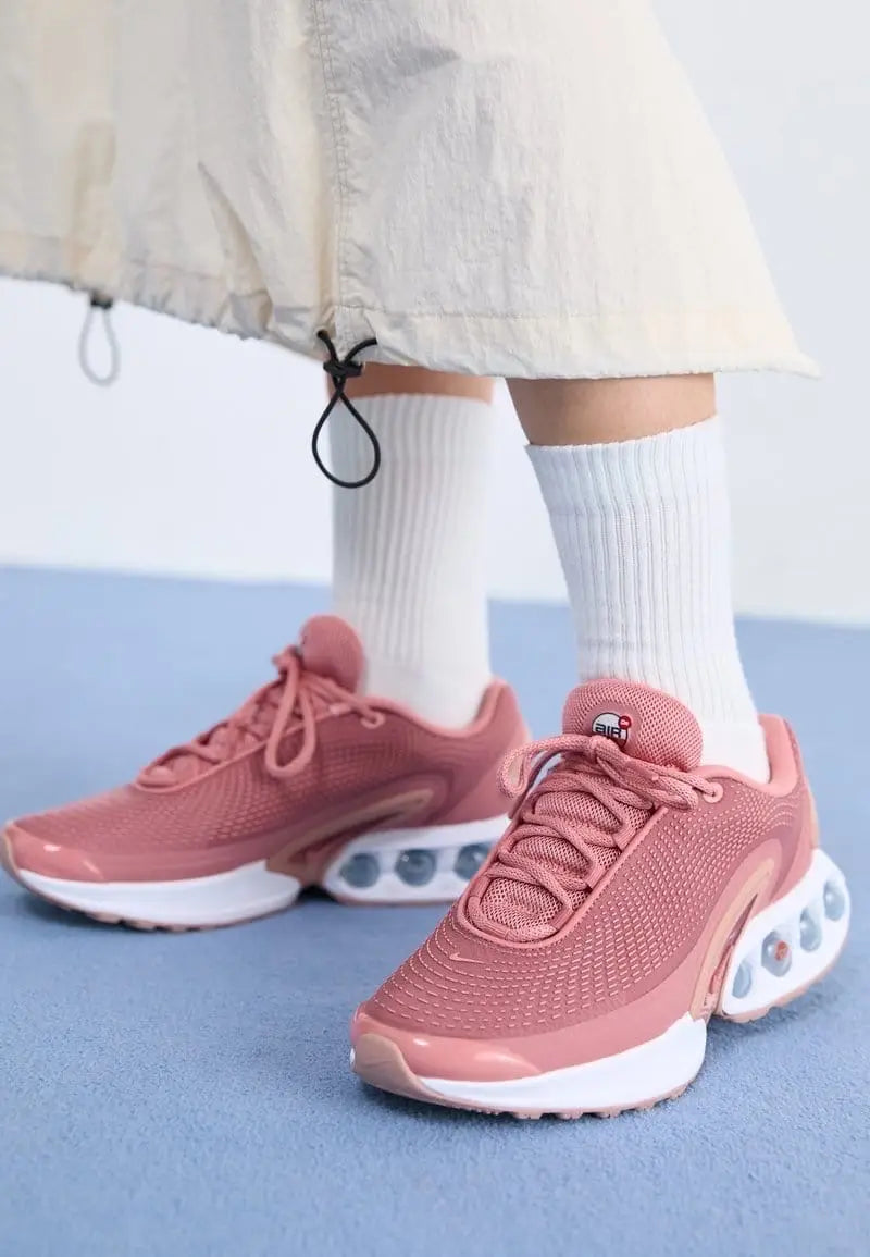 Nike_Airmax DN Dusty Pink Shoes