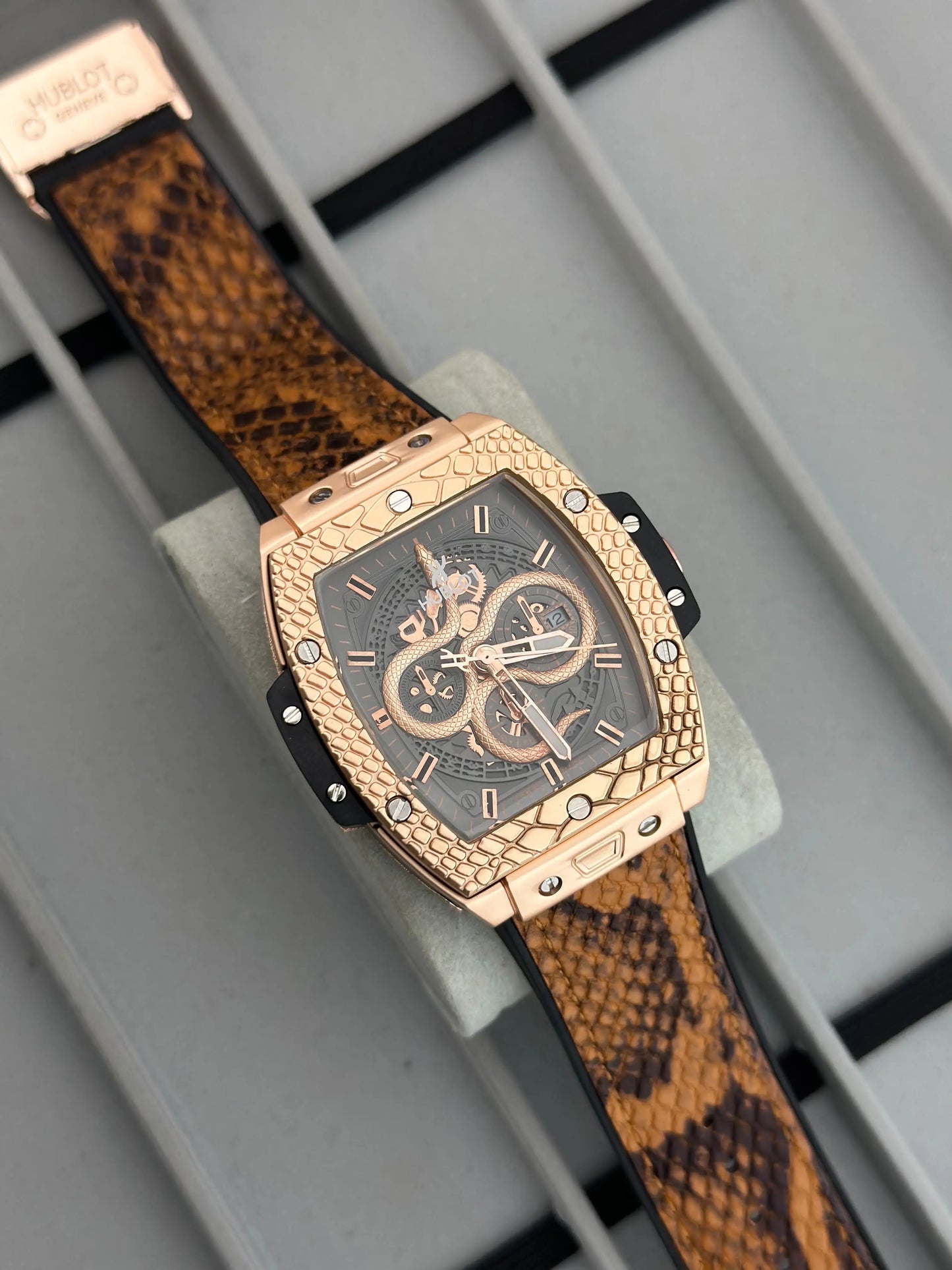 HUBLOT BIG BANG COBRA