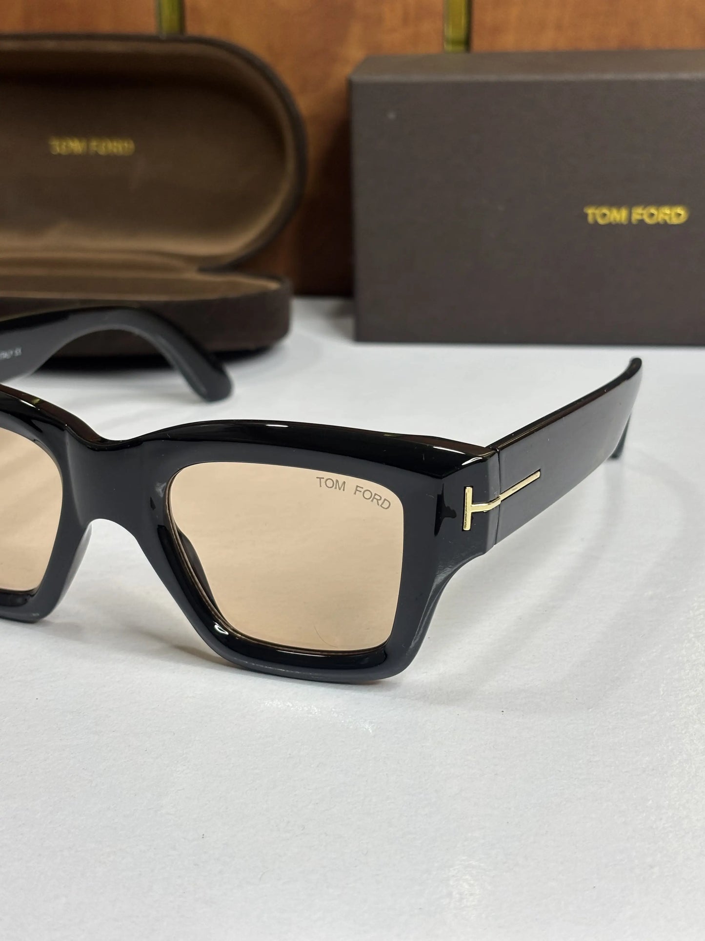 Tomford 4184 Black Peach