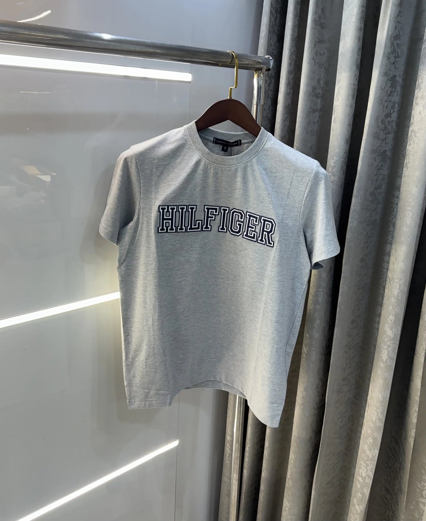 Tommy Hilfige r Grey Embroidery Logo Premium T-Shirt