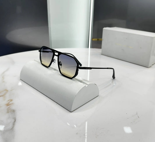 Marc Jacobs Black Multi Premium Shades 545