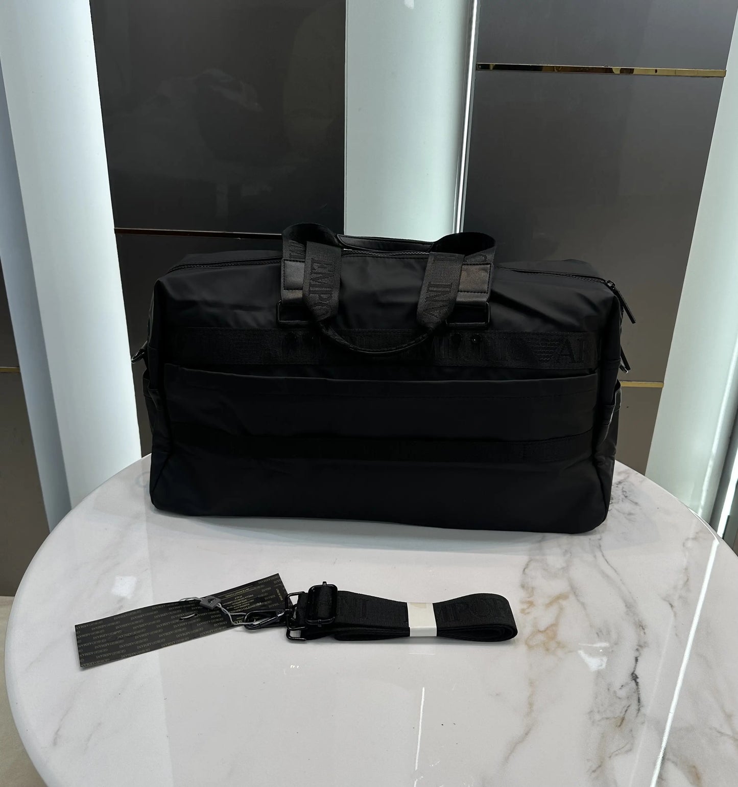 Giorgio Arman i Luxury Imported Duffel Bag ea0839