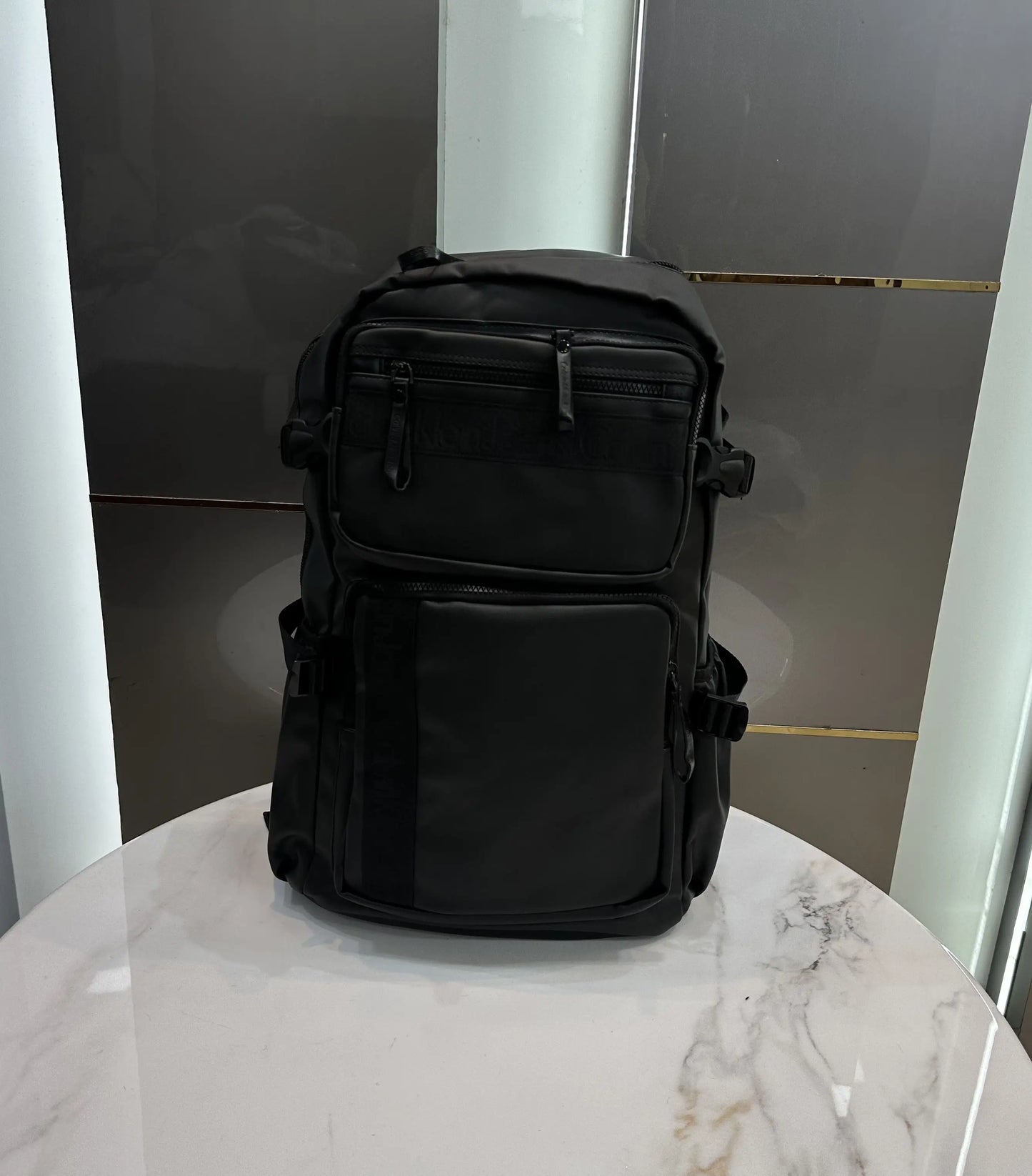 Calvin Klei n Luxury Imported Backpack Black ck2519