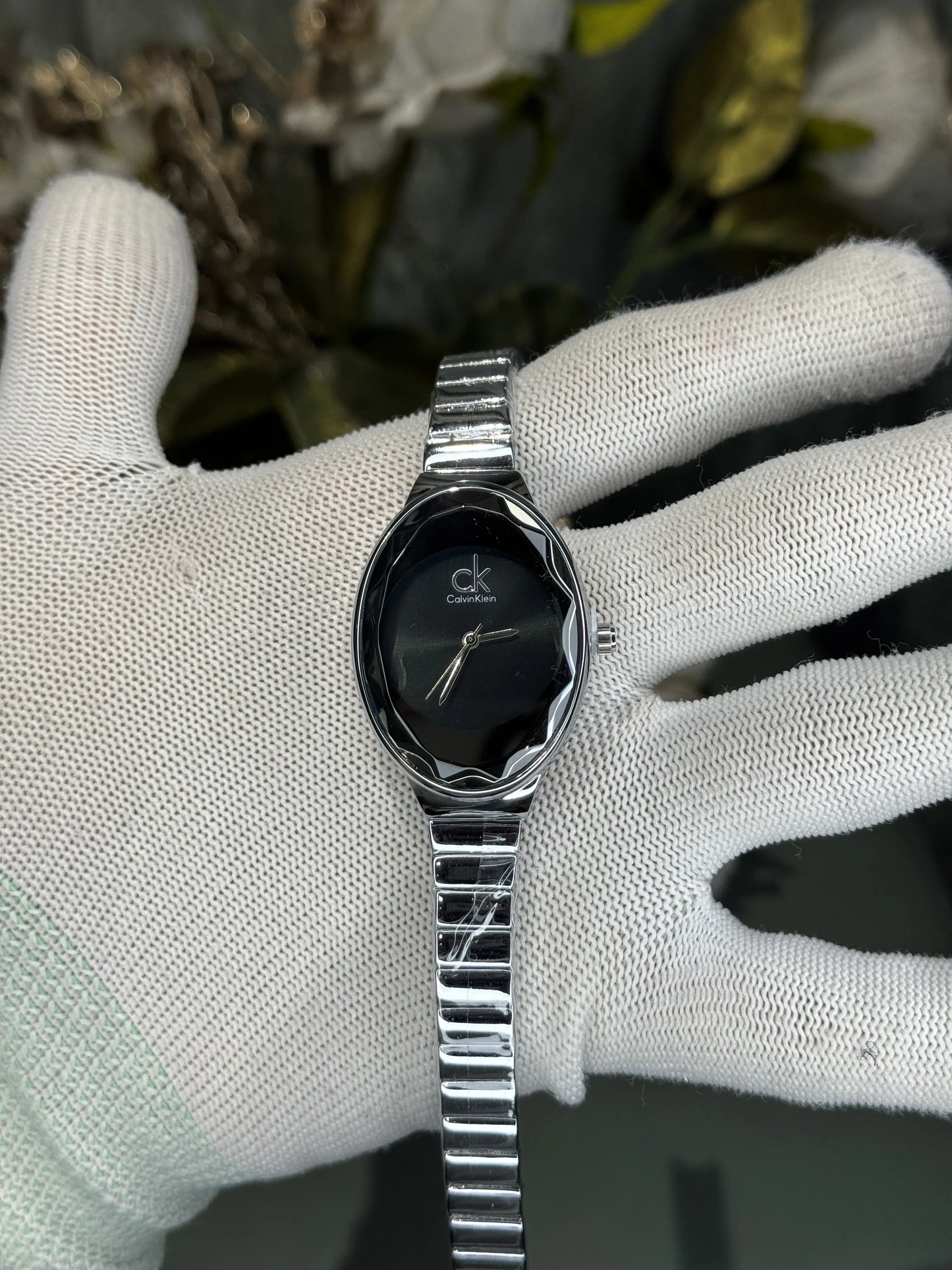 Calvin Klei n Oval Silver Black Premium Watch