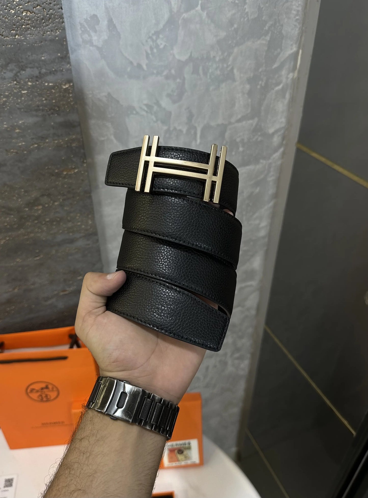 Hermes Reversible Belt Combo Premium With (2 buckle carry bag and box)h22