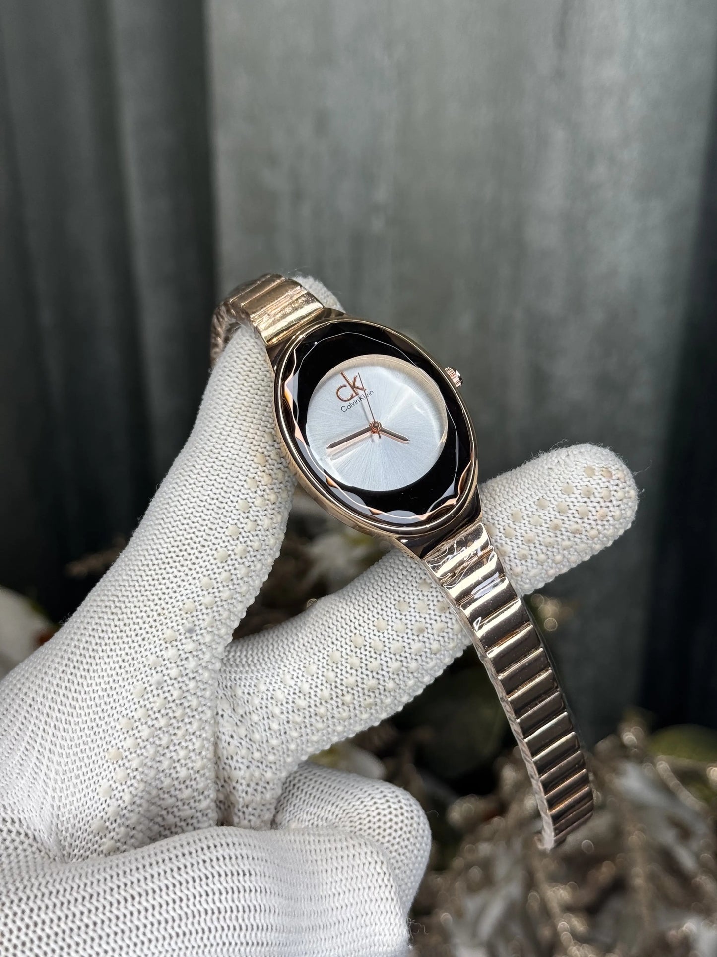 Calvin Klei n Oval Copper White Premium Watch