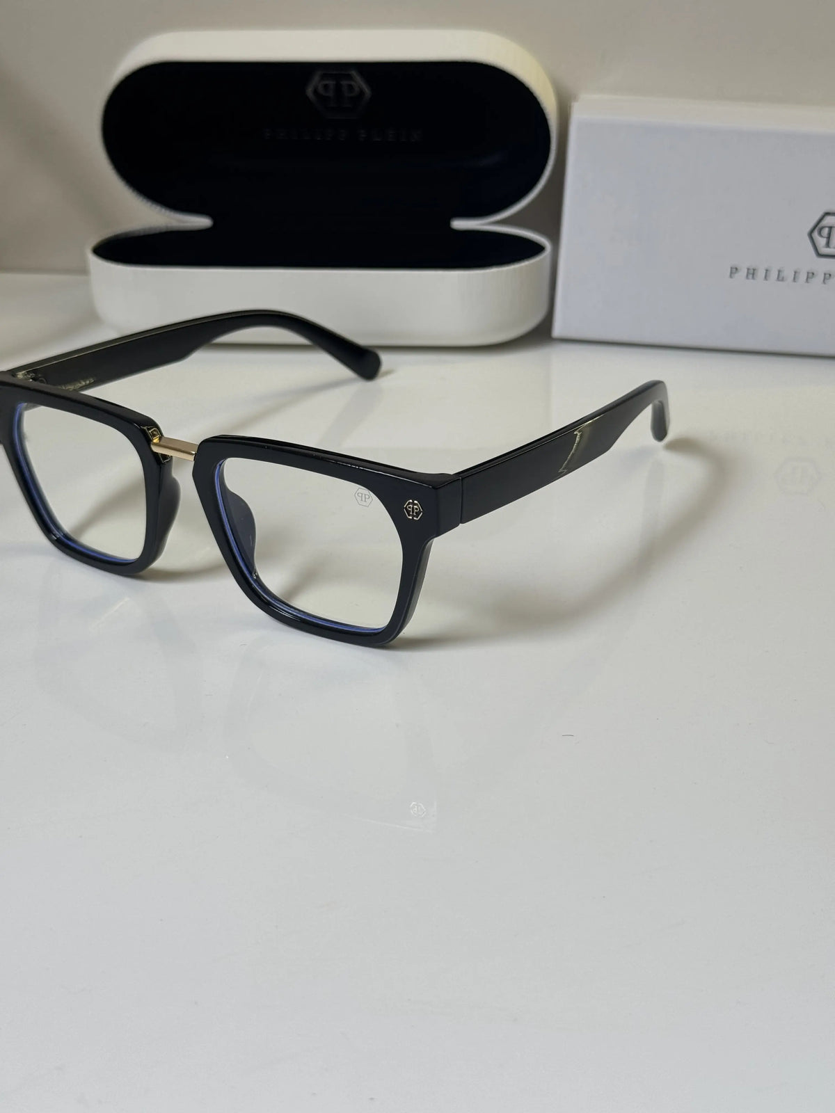 Philipp_Plein_359_Black_Frame