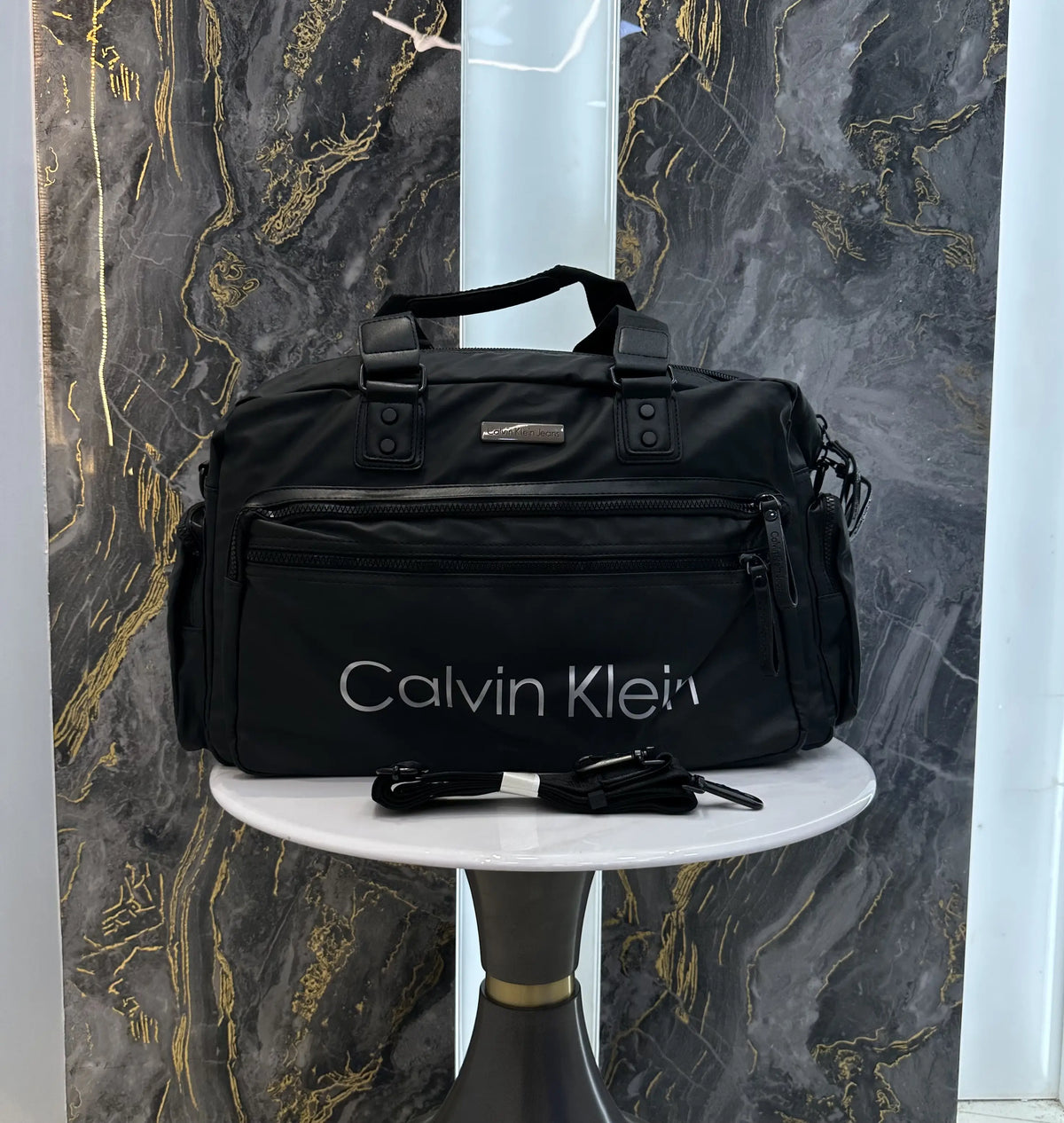 Calvin Klei n Luxury Imported Duffel Bag ck120