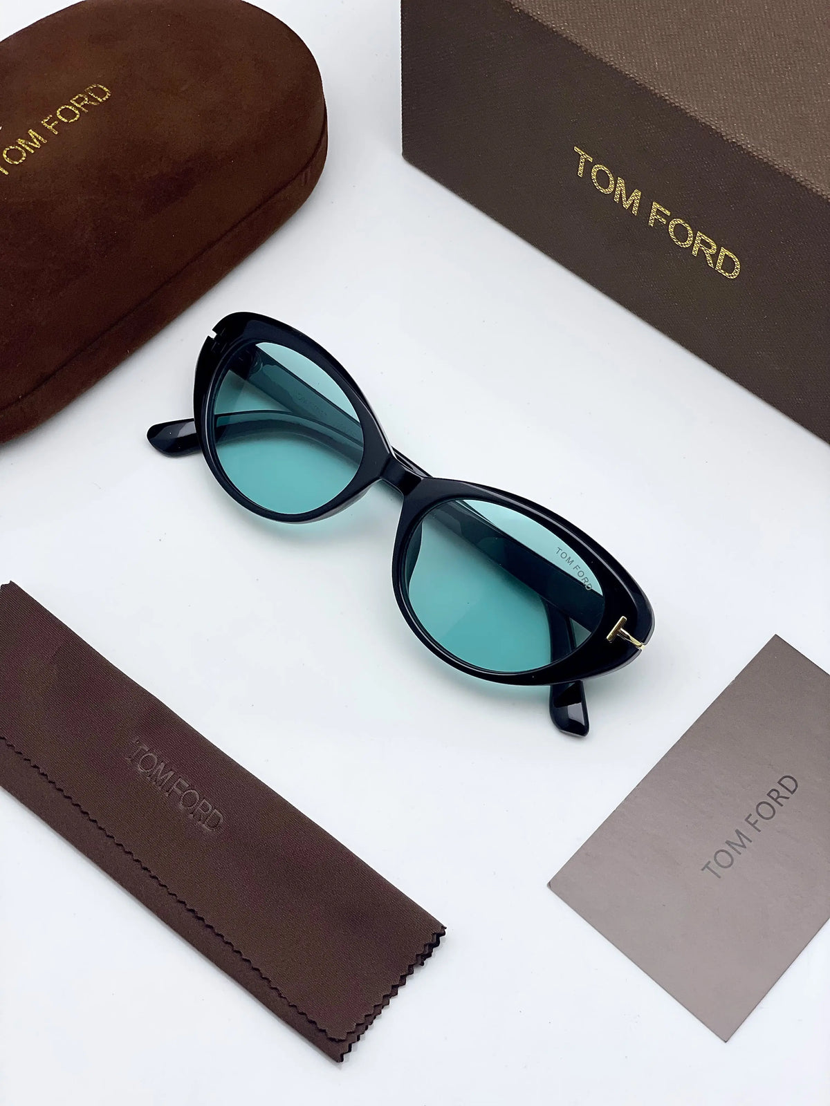 Tomford 330 black blue