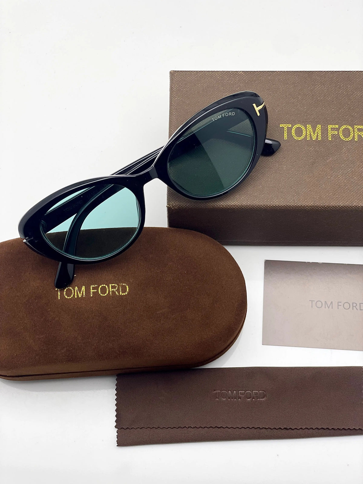 Tomford 330 black blue