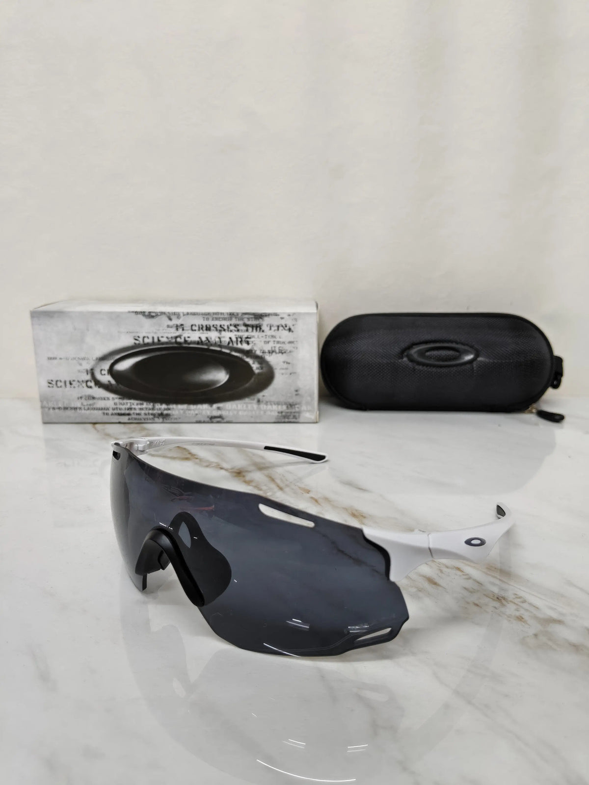 OAKLEY 0095 WHITE BLACK