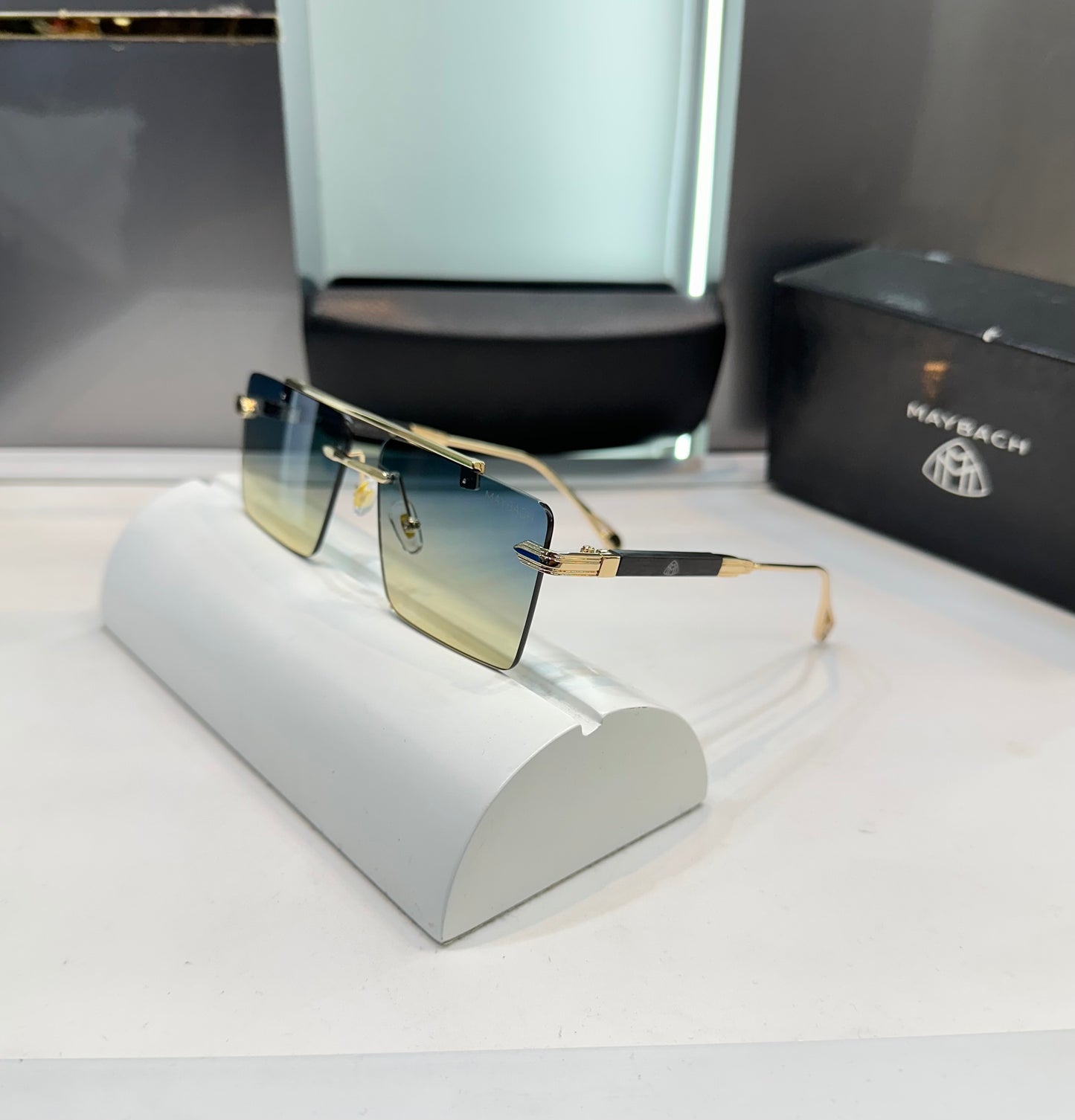 Maybach Dual Shade Karan Aujla Edition Luxury Shade With Original Packing
