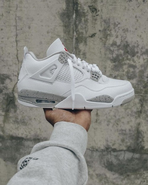 Air Jordan Retro 4 Oreo Semi UA Quality Premium Sneaker with Og Boxl