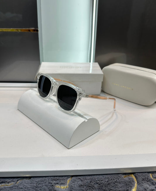 Marc Jacob Two In One Black Limited Edition Luxury Shade With Original Packing