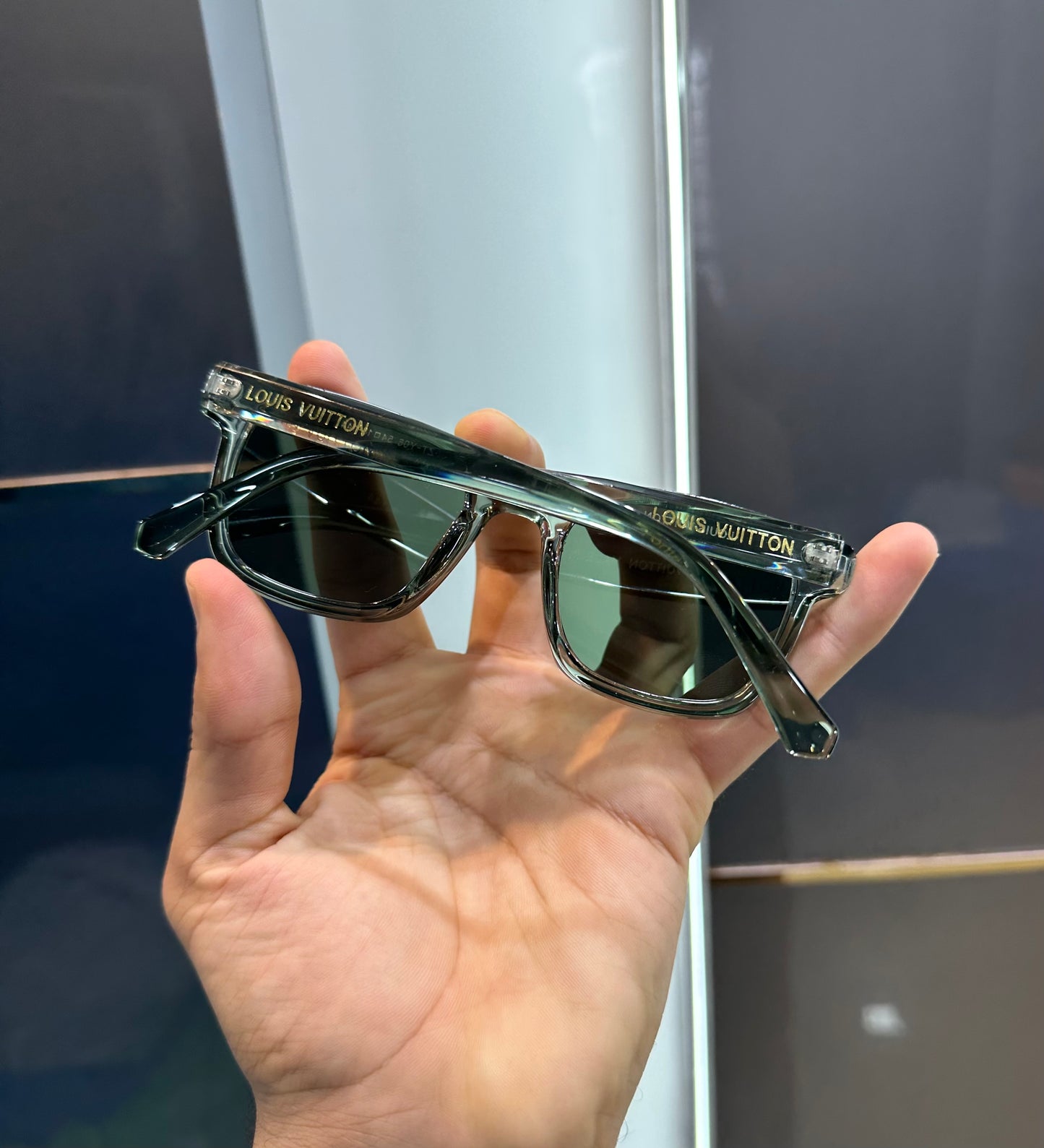Louis Vuitton Green Luxury Shade With Original Packing