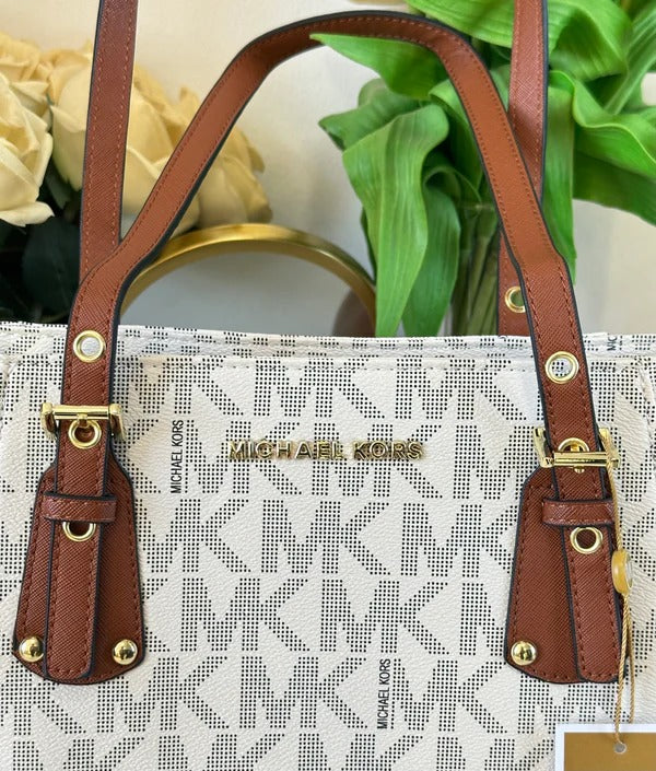 Michael Kors Voyager White Luxury Tote Bag Witth Side Pocket And Dust Bag
