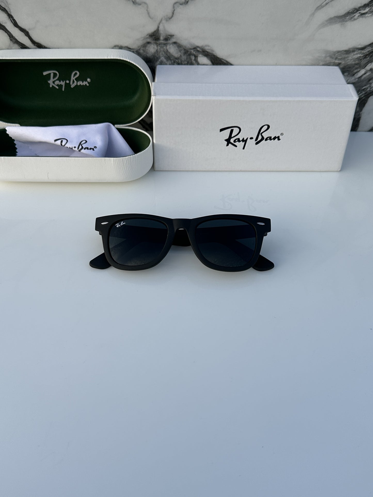 Ray Ban Matt  Black  Luxury Shade With Original Packing
