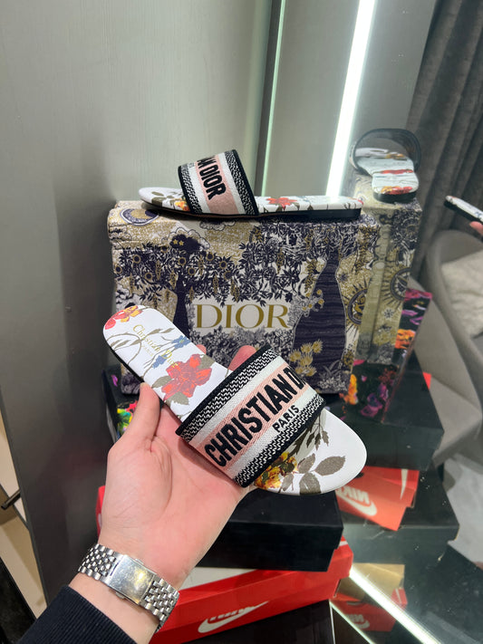 Christian Dior White Flower Edition With Og Dust Bag And Box Luxury Sandels