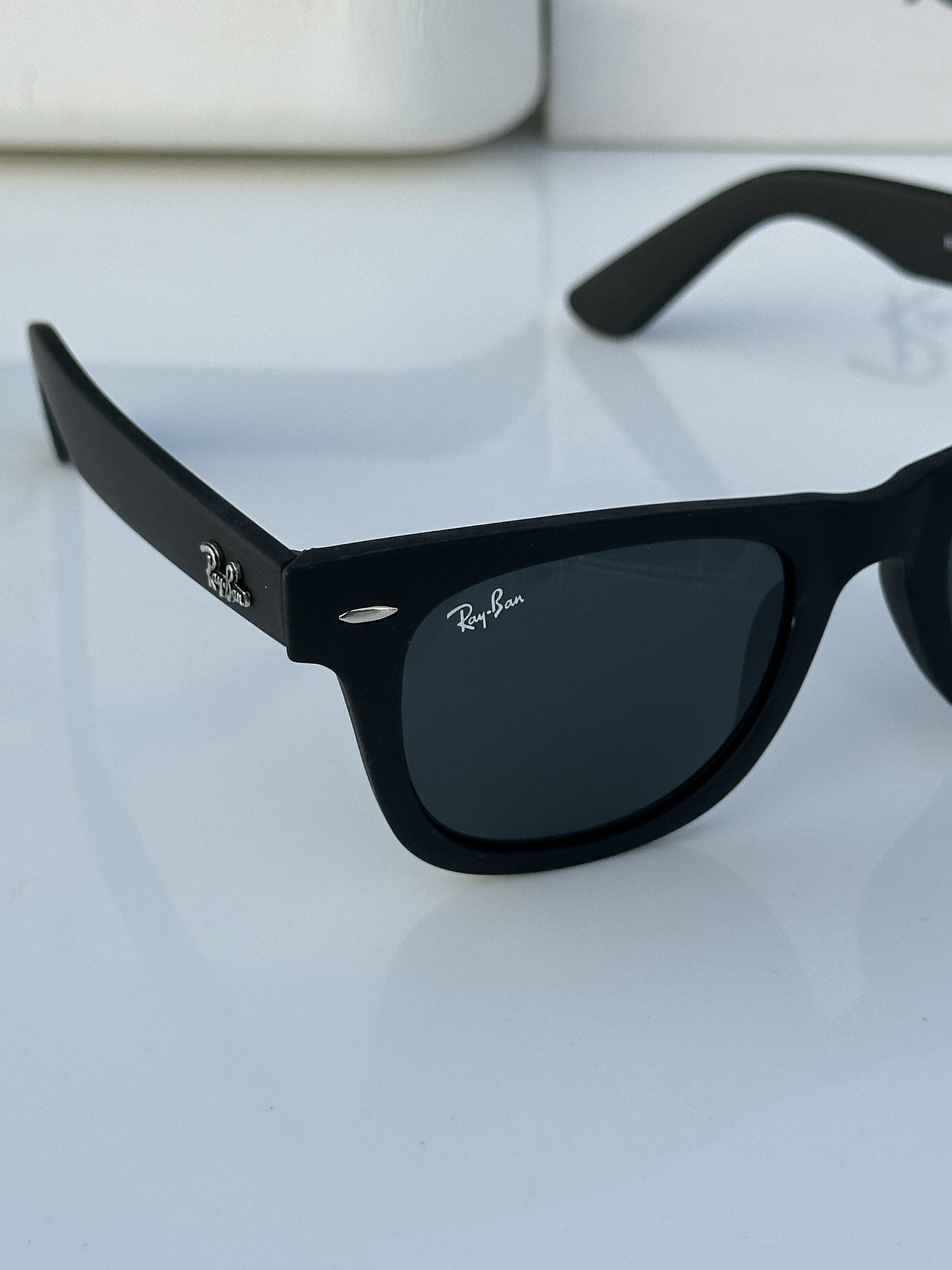 Ray Ban Matt  Black  Luxury Shade With Original Packing