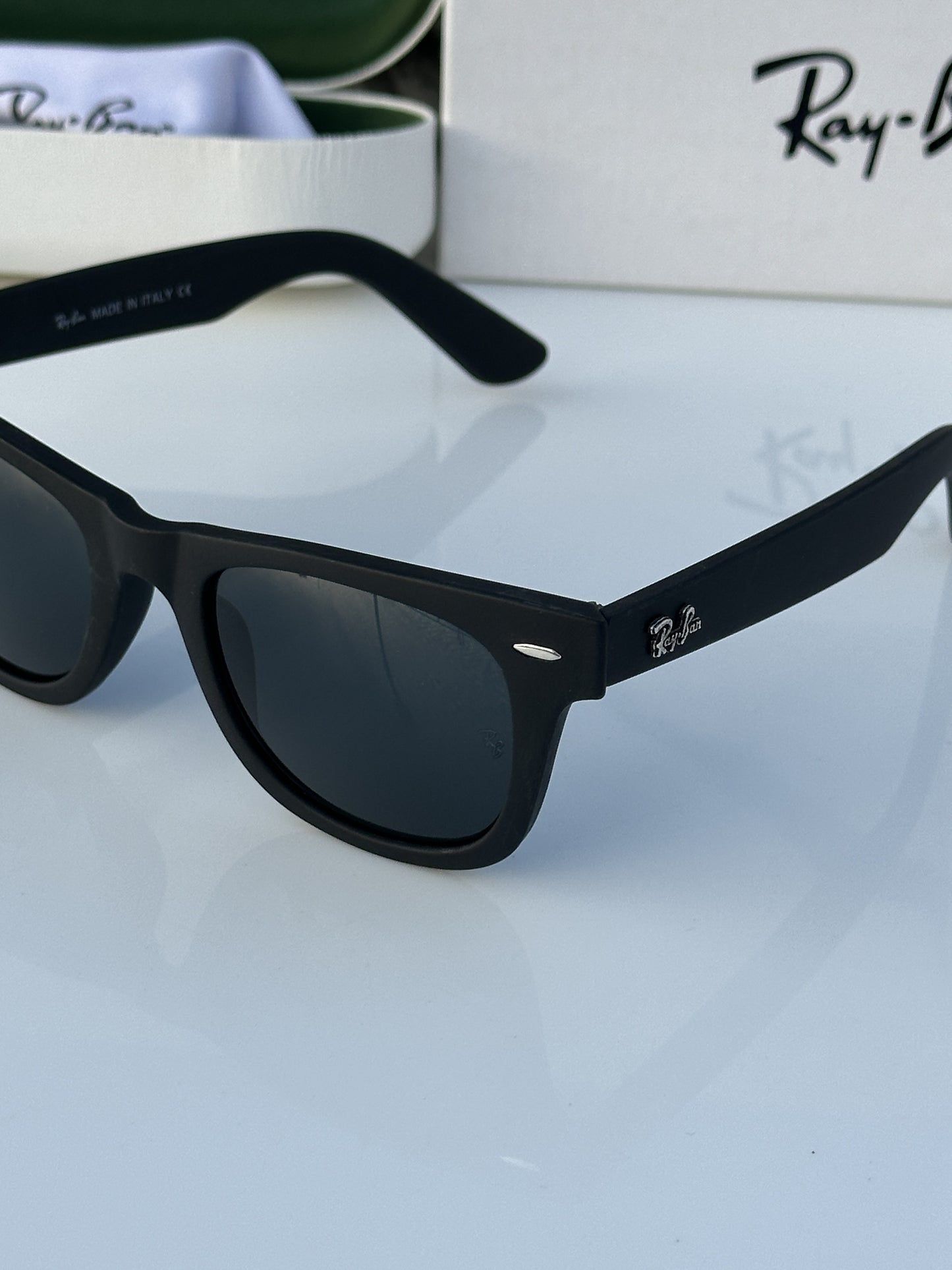 Ray Ban Matt  Black  Luxury Shade With Original Packing