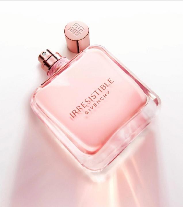 Givenchy Paris Irresistible Rose Velvet Luxury Perfume With Orginal Packing