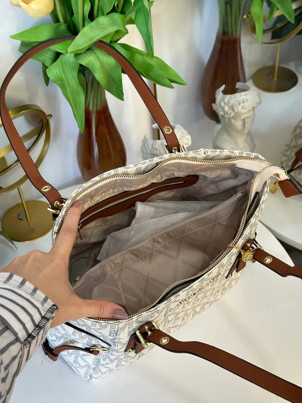 Michael Kors Voyager White Luxury Tote Bag Witth Side Pocket And Dust Bag